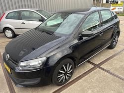 Zwart (metallic) Gebruikt 2012 VW Polo Hatchback | € 3.500 (Goede deal)