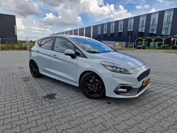Grijs Gebruikt 2019 Ford Fiesta ST Hatchback | € 20.000 (Goede deal)