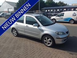 Grijs Gebruikt 2005 Mazda 2 Sportive MPV | € 1.650 (Goede deal)