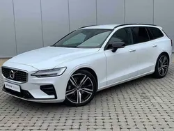 Wit Gebruikt 2019 Volvo V60 R-Design Stationwagen | € 36.990 (Iets duurder)