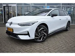 Wit, metallic lak Gebruikt 2025 VW ID.7 Pro Sedan | € 52.800 (Eerlijke prijs)