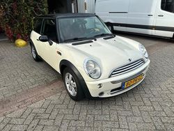 Wit Gebruikt 2004 Mini Cooper Pepper Hatchback | € 1.950 (Eerlijke prijs)