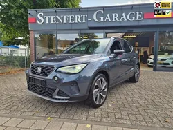 Grijs Gebruikt 2024 Seat Arona Business SUV | € 26.500 (Iets duurder)