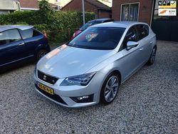 Grijs Gebruikt 2016 Seat Leon CONNECT Hatchback | € 12.650 (Eerlijke prijs)