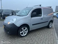 Zilver Gebruikt 2010 Renault Kangoo MPV | € 2.950 (Eerlijke prijs)