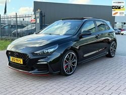 Zwart Gebruikt 2019 Hyundai i30 Hatchback | € 24.995 (Eerlijke prijs)