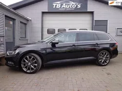 Zwart Gebruikt 2015 VW Passat Highline Stationwagen | € 9.950 (Duur)