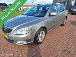 Beige Gebruikt 2009 Skoda Octavia Ambition Stationwagen | € 3.990 (Eerlijke prijs)
