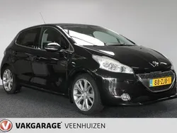 Zwart Gebruikt 2012 Peugeot 208 Allure Hatchback | € 5.950 (Eerlijke prijs)