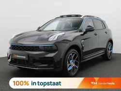 Zwart, metallic lak Nieuw 2025 Lynk & Co 01 SUV | € 37.750 (Goede deal)