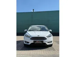 Wit Gebruikt 2017 Ford Focus Stationwagen | € 9.950 (Eerlijke prijs)