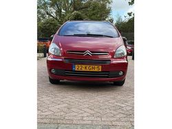 Rood Gebruikt 2009 Citroën Xsara Picasso MPV | € 2.250 (Eerlijke prijs)