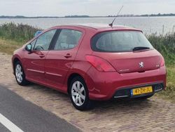 Rood Gebruikt 2008 Peugeot 308 Hatchback | € 2.850 (Eerlijke prijs)