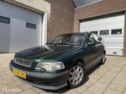 Groen Gebruikt 1997 Volvo V40 Stationwagen | € 1.495