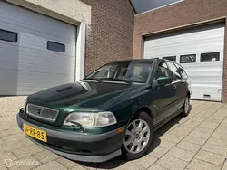 Groen Gebruikt 1997 Volvo V40 Stationwagen | € 1.895