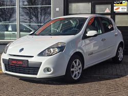 Wit Gebruikt 2012 Renault Clio IV Authentique Hatchback | € 3.250 (Goede deal)