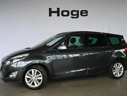 Grijs, metallic lak Gebruikt 2011 Renault Grand Scénic III MPV | € 3.940 (Eerlijke prijs)
