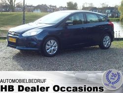 Blauw (metallic) Gebruikt 2011 Ford Focus Trend Hatchback | € 2.950 (Eerlijke prijs)