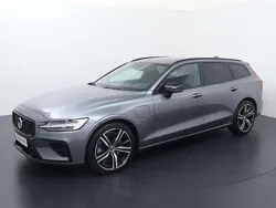Grijs Gebruikt 2021 Volvo V60 R-Design Stationwagen | € 33.840 (Eerlijke prijs)