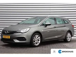 Grijs, metallic lak Gebruikt 2020 Opel Astra Elegance Stationwagen | € 12.900 (Eerlijke prijs)