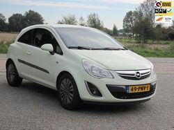 Groen Gebruikt 2011 Opel Corsa Edition Hatchback | € 4.950 (Iets duurder)
