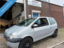 Grijs Gebruikt 2001 Renault Twingo Hatchback | € 1.849 (Iets duurder)