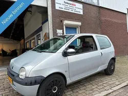 Grijs Gebruikt 2001 Renault Twingo Hatchback | € 1.849 (Eerlijke prijs)