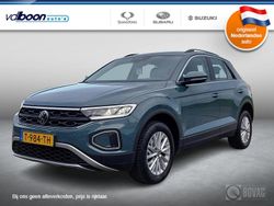 Blauw Gebruikt 2023 VW T-Roc Life SUV | € 23.950 (Goede deal)