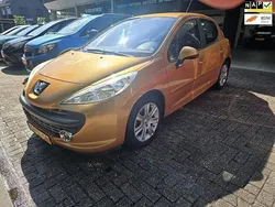Oranje Gebruikt 2006 Peugeot 207 Hatchback | € 3.450 (Iets duurder)