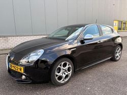 Zwart Gebruikt 2017 Alfa Romeo Giulietta Super Hatchback | € 8.950 (Super prijs)