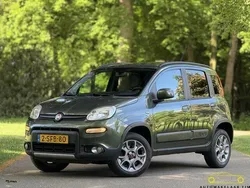 Groen, metallic lak Gebruikt 2013 Fiat Panda 4x4 Climbing Hatchback | € 6.500