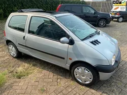 Grijs Gebruikt 2002 Renault Twingo Hatchback | € 1.799 (Eerlijke prijs)