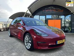 Rood Gebruikt 2019 Tesla Model 3 Long Range AWD Sedan | € 23.480 (Eerlijke prijs)