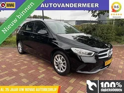 Zwart Gebruikt 2022 Mercedes B250 MPV | € 27.940 (Goede deal)