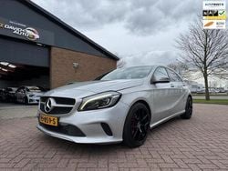 Grijs Gebruikt 2016 Mercedes A180 Prestige Hatchback | € 14.999 (Goede deal)