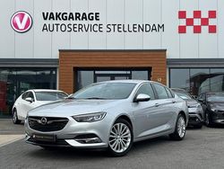 Grijs Gebruikt 2017 Opel Insignia Innovation Hatchback | € 16.495 (Iets duurder)