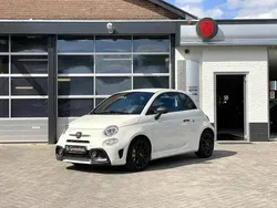 Gebruikt 2023 Abarth 695 Competizione Hatchback | € 29.995