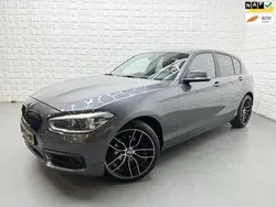 Grijs, metallic lak Gebruikt 2019 BMW 118 M Sport Hatchback | € 17.999 (Super prijs)