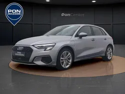 Zilver Gebruikt 2022 Audi A3 Sportback e-tron Design Sedan | € 25.950 (Super prijs)