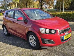 Rood Gebruikt 2011 Chevrolet Aveo LT Hatchback | € 3.350 (Eerlijke prijs)