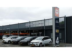 Bruin Gebruikt 2017 Ford C-MAX Titanium MPV | € 11.444 (Eerlijke prijs)