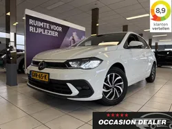 Wit Gebruikt 2024 VW Polo Life Hatchback | € 24.950 (Eerlijke prijs)