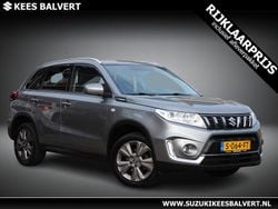 Grijs (metallic) Gebruikt 2019 Suzuki Vitara SUV | € 16.950 (Eerlijke prijs)