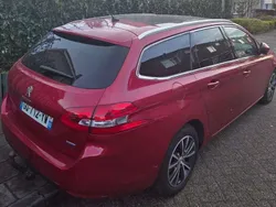 Rood Gebruikt 2015 Peugeot 308 MPV | € 7.199 (Goede deal)