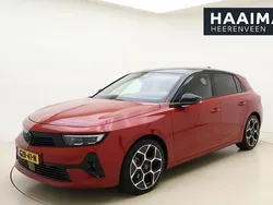 Rood Gebruikt 2024 Opel Astra Ultimate Hatchback | € 35.445 (Eerlijke prijs)