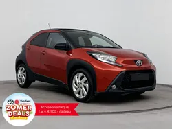 Rood Gebruikt 2022 Toyota Aygo Pulse Hatchback | € 20.999 (Iets duurder)