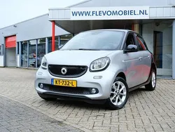 Zwart, metallic lak Gebruikt 2015 Smart ForFour Hatchback | € 9.750 (Eerlijke prijs)