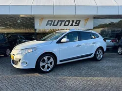 Wit Gebruikt 2010 Renault Mégane GrandTour Dynamique Stationwagen | € 4.419 (Eerlijke prijs)
