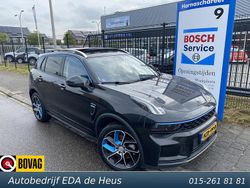 Zwart Gebruikt 2022 Lynk & Co 01 SUV | € 27.895 (Eerlijke prijs)