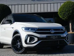 Grijs, metallic lak Gebruikt 2024 VW T-Roc Beats SUV | € 36.995 (Iets duurder)